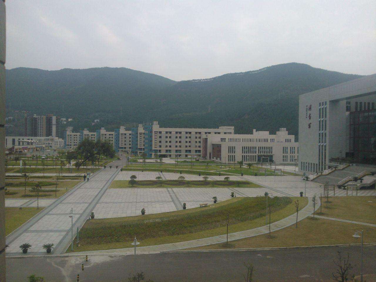 四川信息職業技術學院.jpg