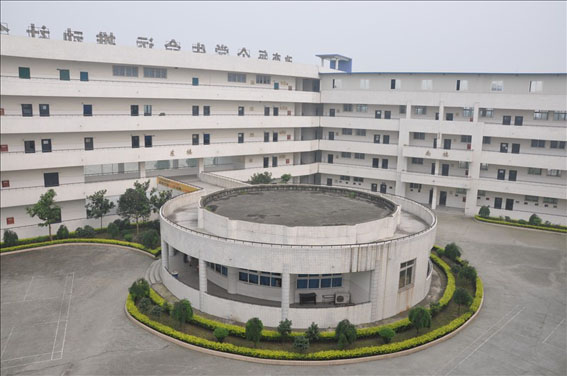 1550982250135356.jpg 教學大樓2.jpg