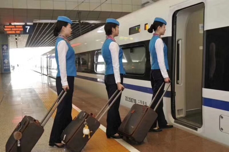 高鐵乘務員.jpg