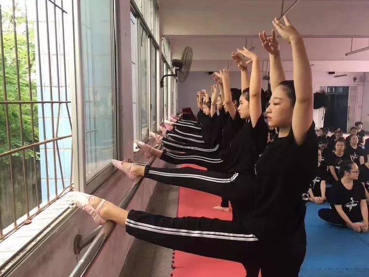 幼師專業0.jpg 幼師專業0.jpg