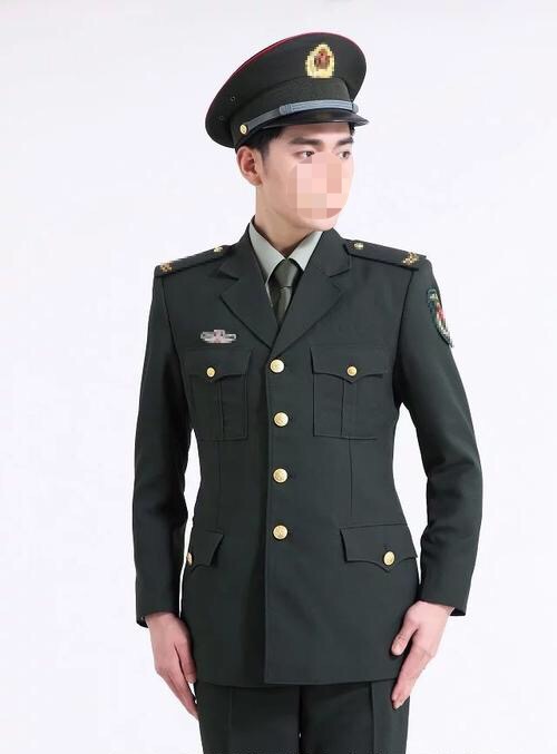 1594086846344512.jpg 服裝.jpg