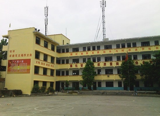 簡(jiǎn)陽(yáng)市育英文武職業(yè)技術(shù)學(xué)校