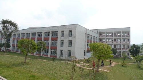南充市瀠溪高級職業學校