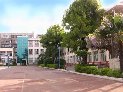 樂山市中區育賢中等職業學校